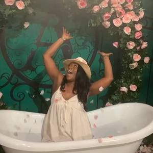 Meet your Posher, Brandi